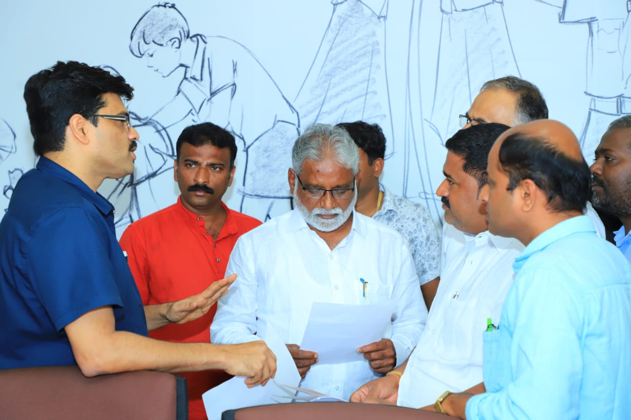 ಸರಕಾರಿ ಶಾಲೆ ಉಳಿಸಲು ಹೊಸ ಶಿಕ್ಷಣ ನೀತಿಯನ್ನು ಜಾರಿಗೊಳಿಸುವಂತೆ ಆಗ್ರಹಿಸಿ ಶಿಕ್ಷಣ ಸಚಿವರಿಗೆ ಮನವಿ