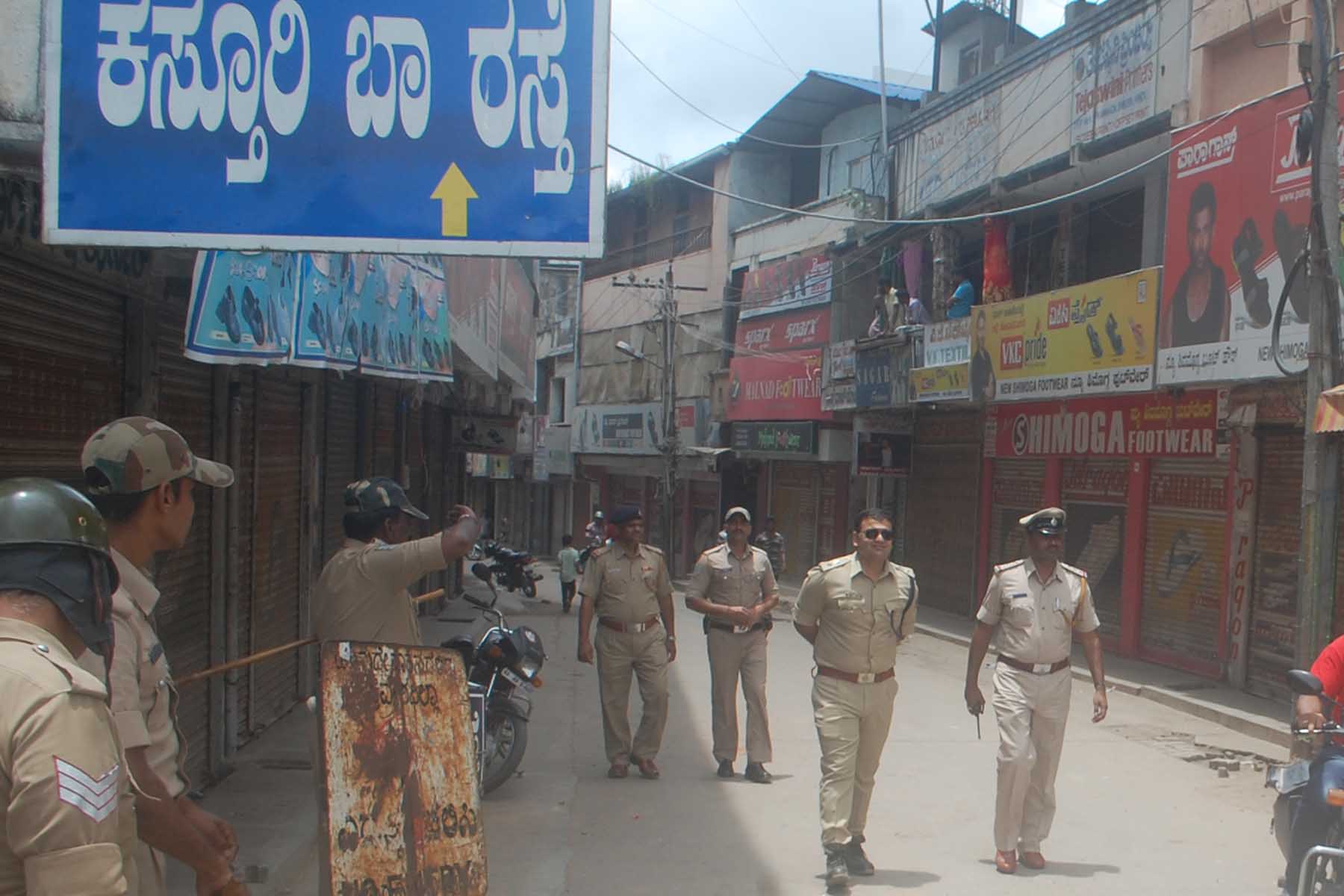 ಶಿವಮೊಗ್ಗ: ಎರಡು ಗುಂಪುಗಳ ನಡುವೆ ಘರ್ಷಣೆ; ಬಿಗಿ ಪೊಲೀಸ್ ಪಹರೆ