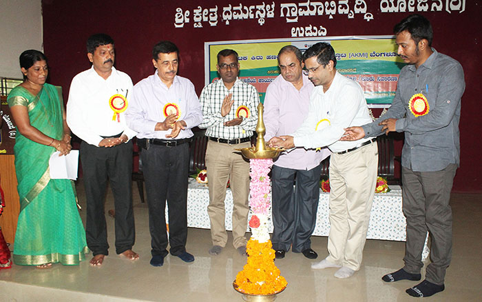 ಸ್ವಸಹಾಯ ಸಂಘಗಳಿಗೆ ಸಾಲ ನೀಡಲು ಬ್ಯಾಂಕ್‌ಗಳ ಆಸಕ್ತಿ: ರಮೇಶ್