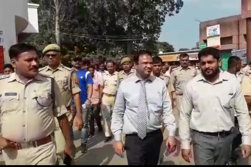 ಜ್ವರದಿಂದ ಬಳಲುತ್ತಿದ್ದ ಮಕ್ಕಳನ್ನು ಪರಿಶೀಲಿಸಿದ ಡಾ. ಕಫೀಲ್ ಖಾನ್ ಪೊಲೀಸ್ ವಶಕ್ಕೆ