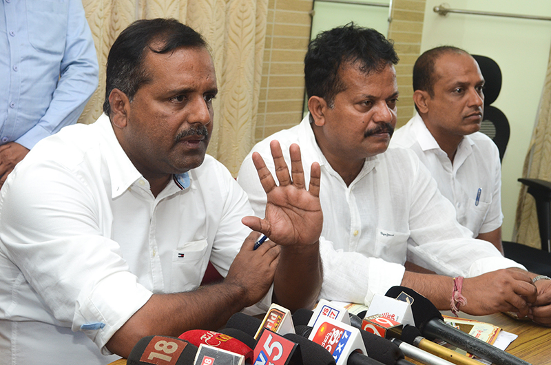 ಬ್ಲಾಕ್ ಆಗಿರುವ ಅರ್ಜಿಗಳ ಅಪ್‌ಲೋಡ್‌ಗೆ ಮತ್ತೆ ಕಾಲಾವಕಾಶ: ಸಚಿವ ಖಾದರ್