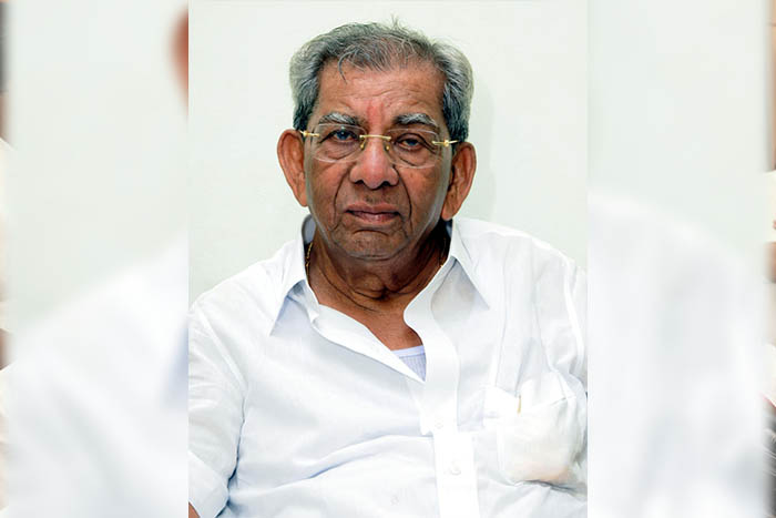 ಸಂಸದ ಸಿದ್ದೇಶ್ವರ್, ಶಾಸಕ ರವೀಂದ್ರನಾಥ್ ‘ಗೊಡ್ಡೆಮ್ಮೆ’ಗಳು: ಶಾಸಕ ಶಾಮನೂರು ವ್ಯಂಗ್ಯ