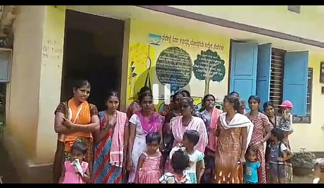 ಬೆಳ್ತಂಗಡಿ: ವರ್ಗಾವಣೆಗೊಂಡ ಶಿಕ್ಷಕಿ  ಮರಳಿ ಅಂಗನವಾಡಿಗೆ; ಪೋಷಕರ ವಿರೋಧ