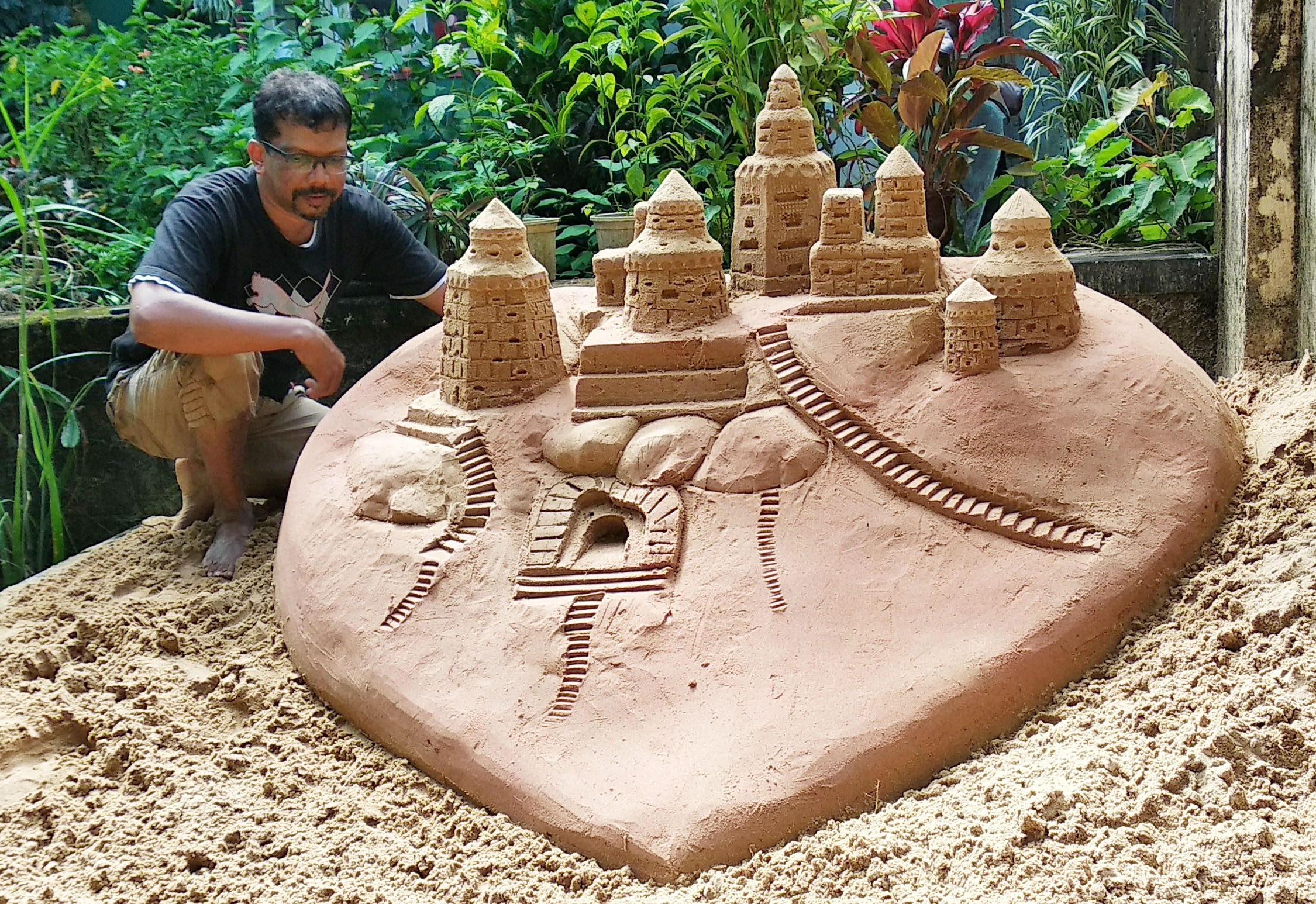 ಮಣಿಪಾಲ: ವಿಶ್ವ ಹೃದಯ, ಪ್ರವಾಸೋದ್ಯಮ ದಿನ; ಆಕರ್ಷಕ ಮರಳು ಶಿಲ್ಪ