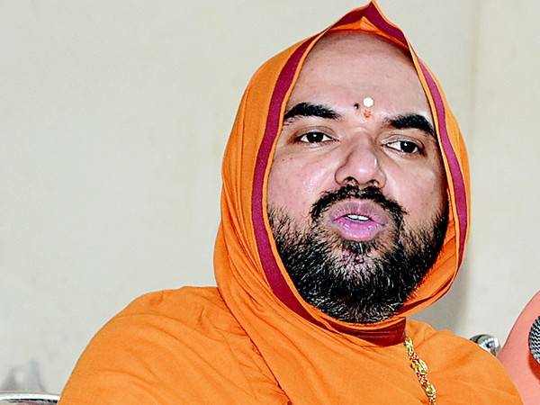 ರಾಘವೇಶ್ವರ ಭಾರತಿಶ್ರೀ ಪೀಠ ತ್ಯಜಿಸಲಿ: ಅಖಿಲ ಹವ್ಯಕ ಒಕ್ಕೂಟ ಒತ್ತಾಯ