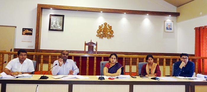 ಬೆಳೆ ಹಾನಿ ಪರಿಹಾರ : ತ್ವರಿತವಾಗಿ ರೈತರಿಗೆ ವಿತರಿಸಲು ಉಸ್ತುವಾರಿ ಕಾರ್ಯದರ್ಶಿ ಅನ್ಬು ಕುಮಾರ್ ಸೂಚನೆ