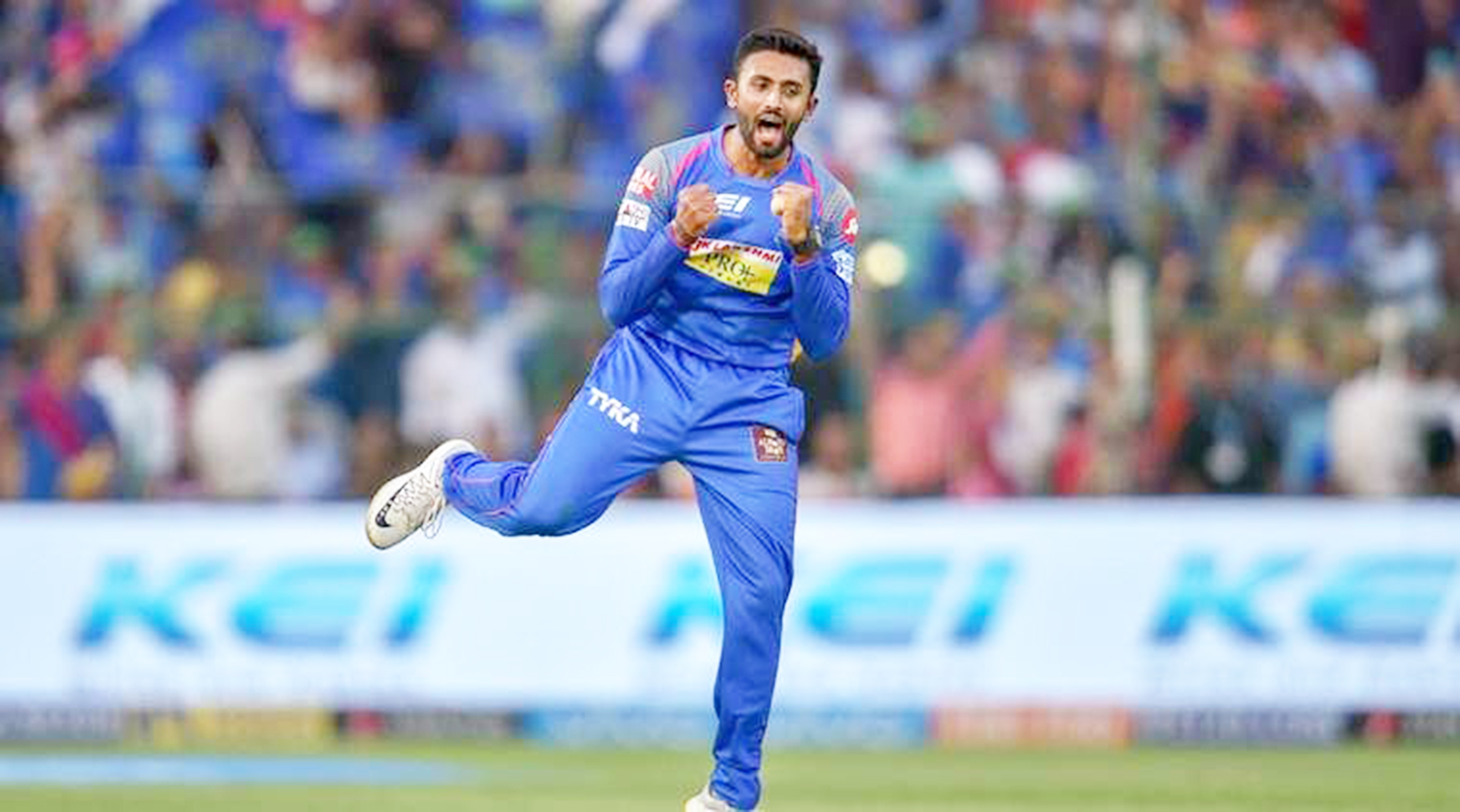 ಮೊದಲ ಜಯ ದಾಖಲಿಸಿದ ಕರ್ನಾಟಕ