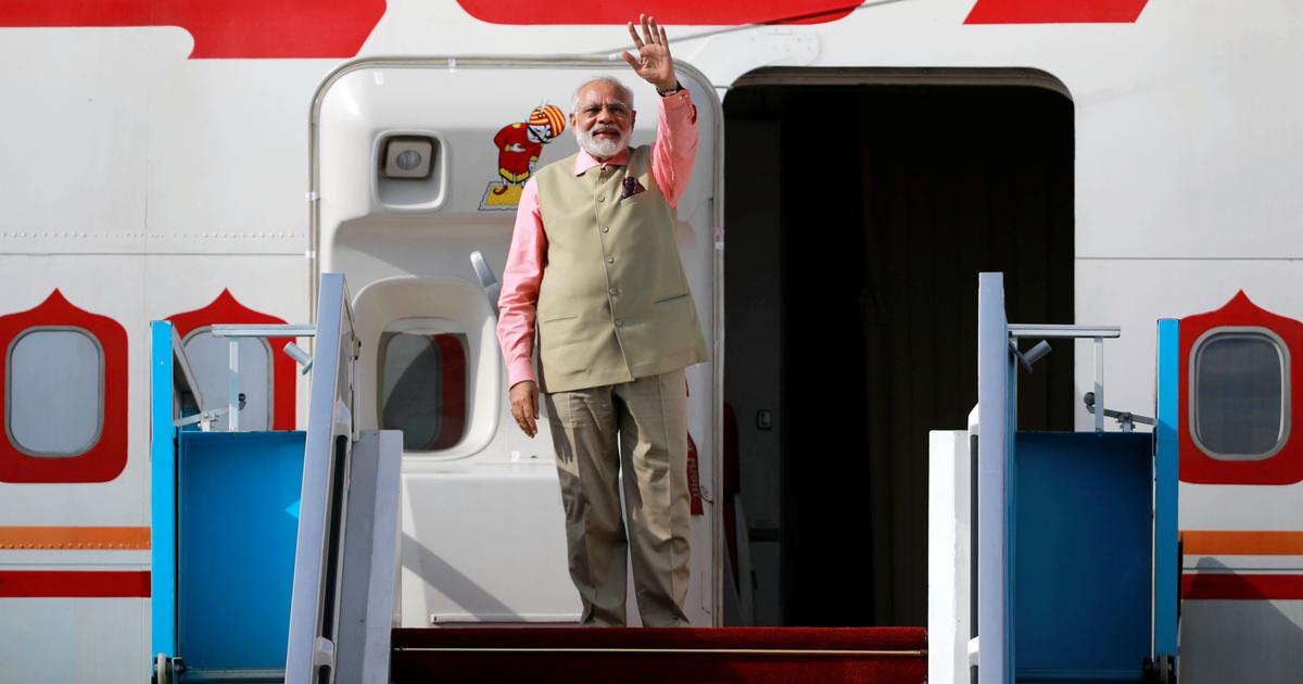 ವಿದೇಶ ಪ್ರವಾಸಗಳಲ್ಲಿ ಪ್ರಧಾನಿ ಜೊತೆಗಿದ್ದ ಖಾಸಗಿ ವ್ಯಕ್ತಿಗಳ ಹೆಸರು ಬಹಿರಂಗಗೊಳಿಸಿ