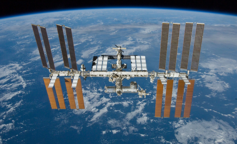 ಅಂತಾರಾಷ್ಟ್ರಿಯ ಬಾಹ್ಯಾಕಾಶ ನಿಲ್ದಾಣದಲ್ಲಿ ರಂಧ್ರ