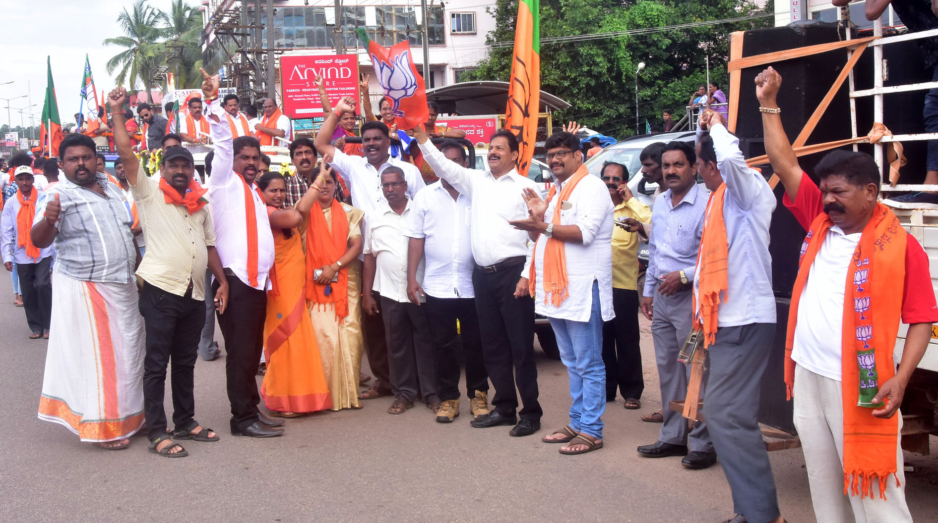 ನಗರಸಭೆ ವಿಜೇತ ಬಿಜೆಪಿ ಸದಸ್ಯರ ವಿಜಯೋತ್ಸವ