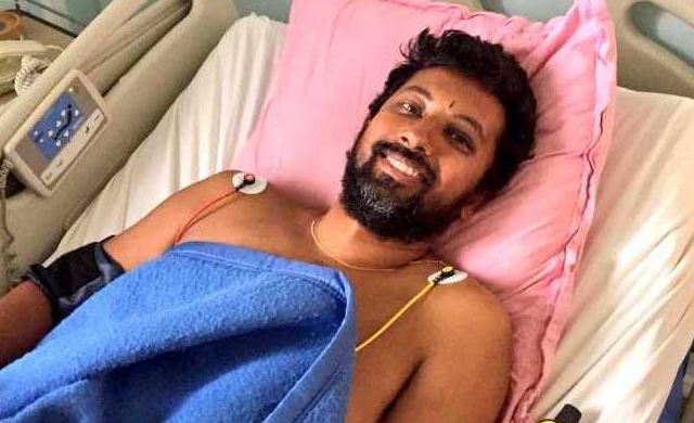 ಹಿಂದೂ ಮಹಾಸಾಗರದಲ್ಲಿ ಗಾಯಗೊಂಡಿದ್ದ ನೌಕಾಪಡೆ ಅಧಿಕಾರಿ ಮರಳಿ ಮನೆಗೆ