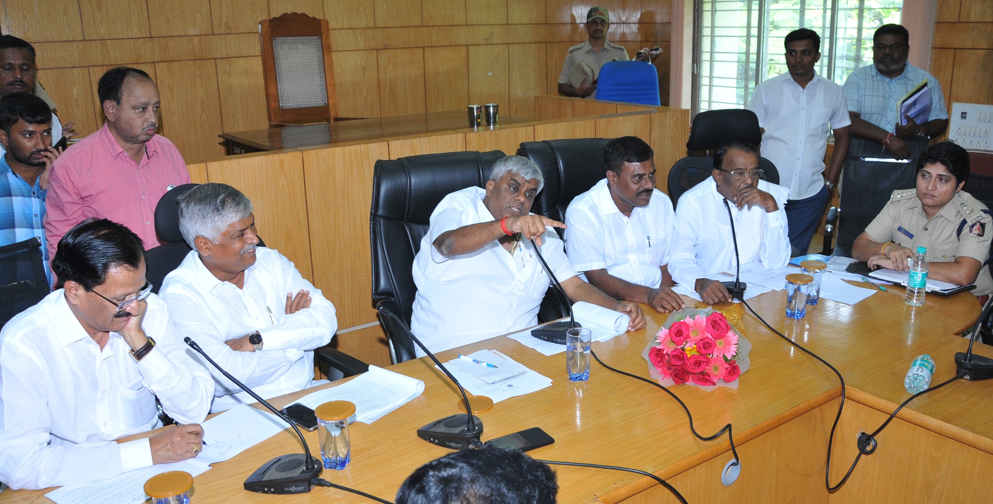 ದೇವೇಗೌಡ ಕುಟುಂಬದ ವಿರುದ್ಧದ ಮಾಧ್ಯಮ ವರದಿ ಸತ್ಯಕ್ಕೆ ದೂರ: ಸಚಿವ ರೇವಣ್ಣ