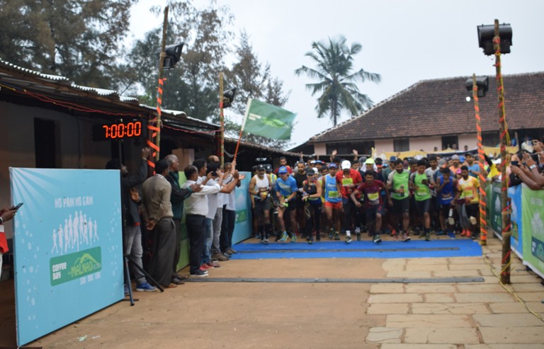 ಚಿಕ್ಕಮಗಳೂರು: ಕಾಫಿ ಡೇ ಮಲ್ನಾಡ್ ಅಲ್ಟ್ರಾ ಮ್ಯಾರಥಾನ್‍ಗೆ ಅದ್ಧೂರಿ ಚಾಲನೆ