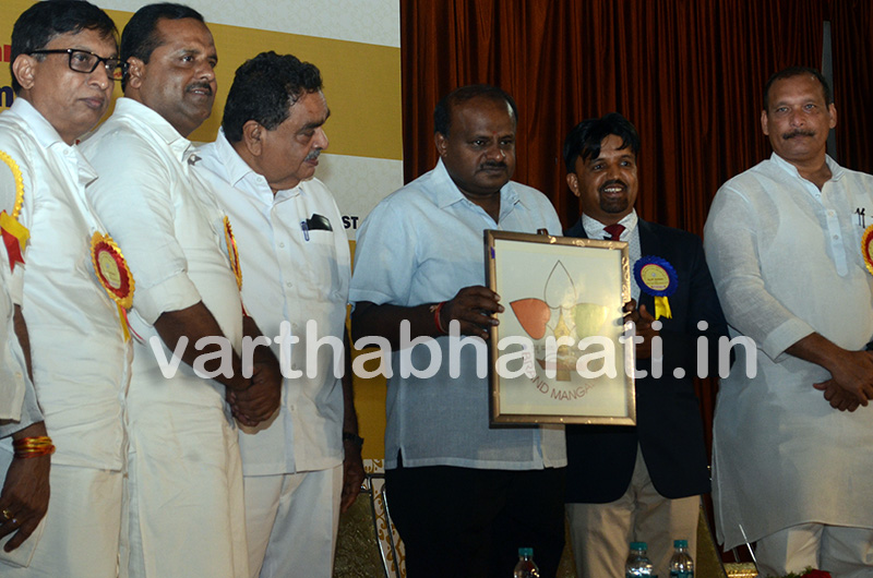 ಮಂಗಳೂರು ನಗರವು ಬೆಂಗಳೂರಿಗೆ ಸಮಾನವಾಗಿ ನಿಲ್ಲಲು ಸಹಕಾರ: ಮುಖ್ಯಮಂತ್ರಿ ಕುಮಾರಸ್ವಾಮಿ