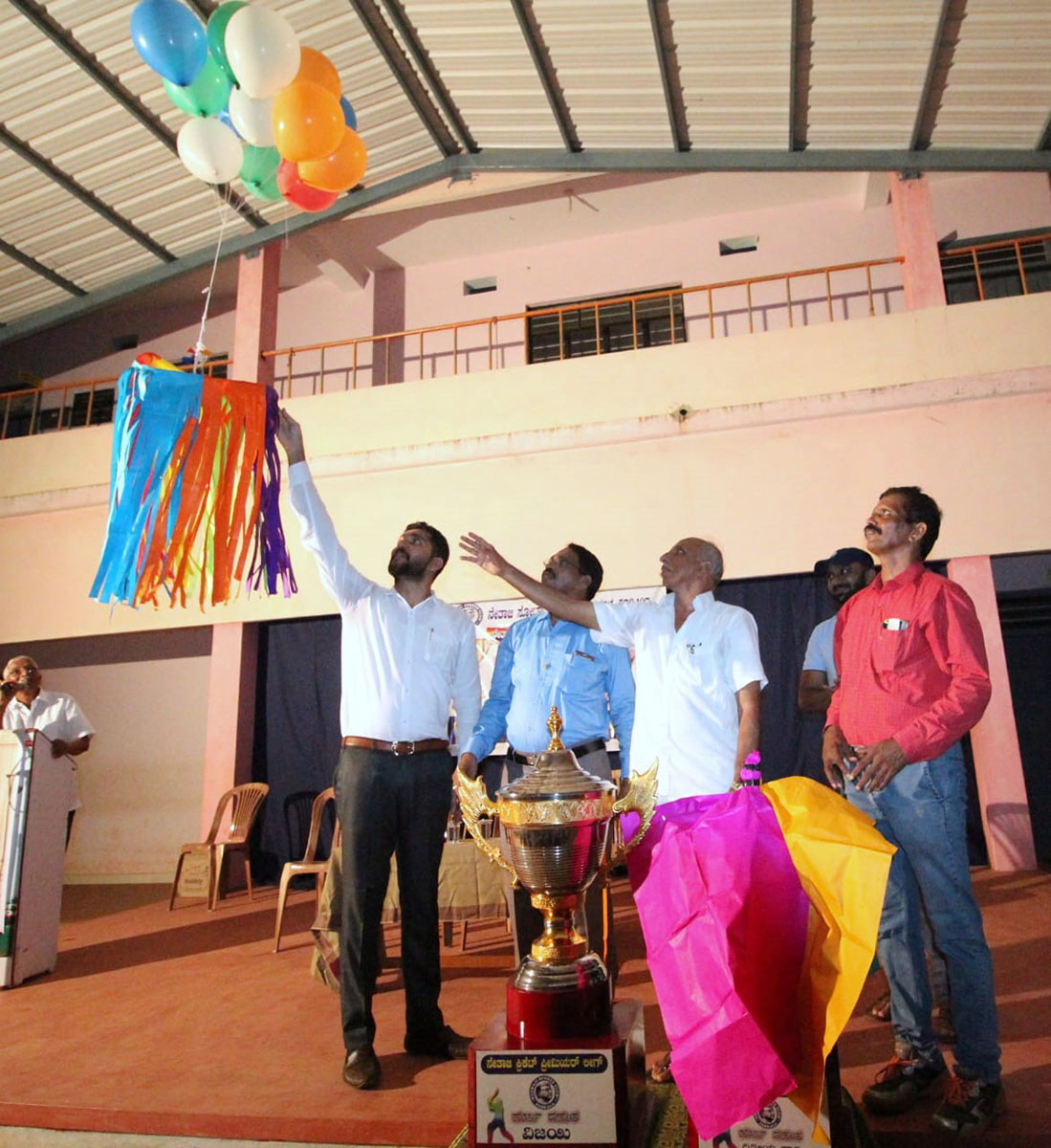 ನೇತಾಜಿ ಪ್ರೀಮಿಯರ್ ಲೀಗ್ ಟ್ರೋಫಿ ಅನಾವರಣ