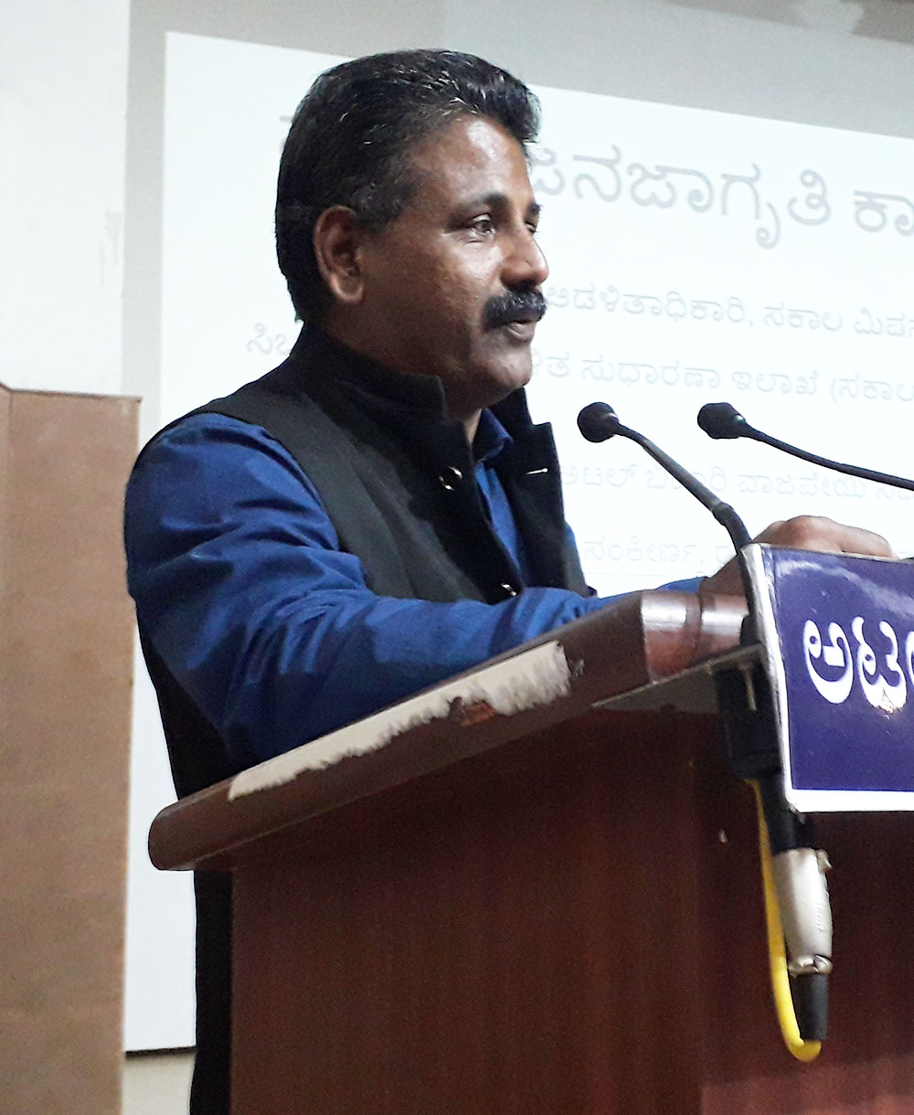 ಕರ್ನಾಟಕ ಸಕಾಲ ಯೋಜನೆಯಲ್ಲಿ 897 ಸೇವೆಗಳು: ಮಥಾಯಿ