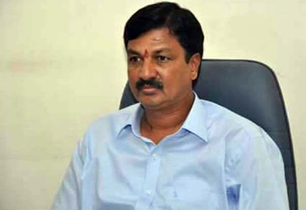 ರಾಜಕೀಯ ವಿಚಾರಗಳು ಬಂದಾಗ ನಾನು ಡಿ.ಕೆ.ಶಿವಕುಮಾರ್ ಜೊತೆ ನಿಲ್ಲುತ್ತೇನೆ : ಸಚಿವ ರಮೇಶ್ ಜಾರಕಿಹೊಳಿ