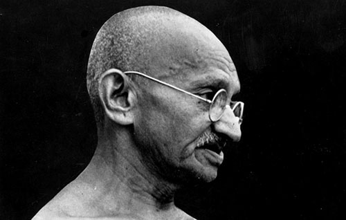 ಗಾಂಧಿ ಎಂಬ ಗಂಧದ ಕೊರಡು ಗಾಂಧಿ ಎಂಬ ಗಂಧದ ಕೊರಡು