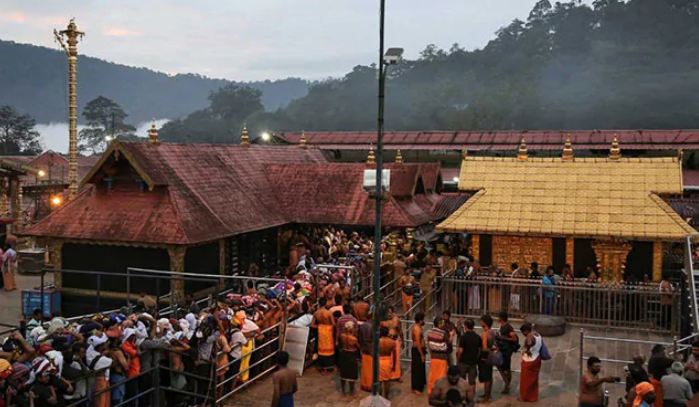 ಶಬರಿಮಲೆಯಲ್ಲಿ ಭಾರೀ ಮಳೆ: ಯಾತ್ರೆ ಸ್ಥಗಿತಕ್ಕೆ ದಲಿತ ಹೋರಾಟಗಾರ್ತಿಗೆ ಪೊಲೀಸರು ಸಲಹೆ