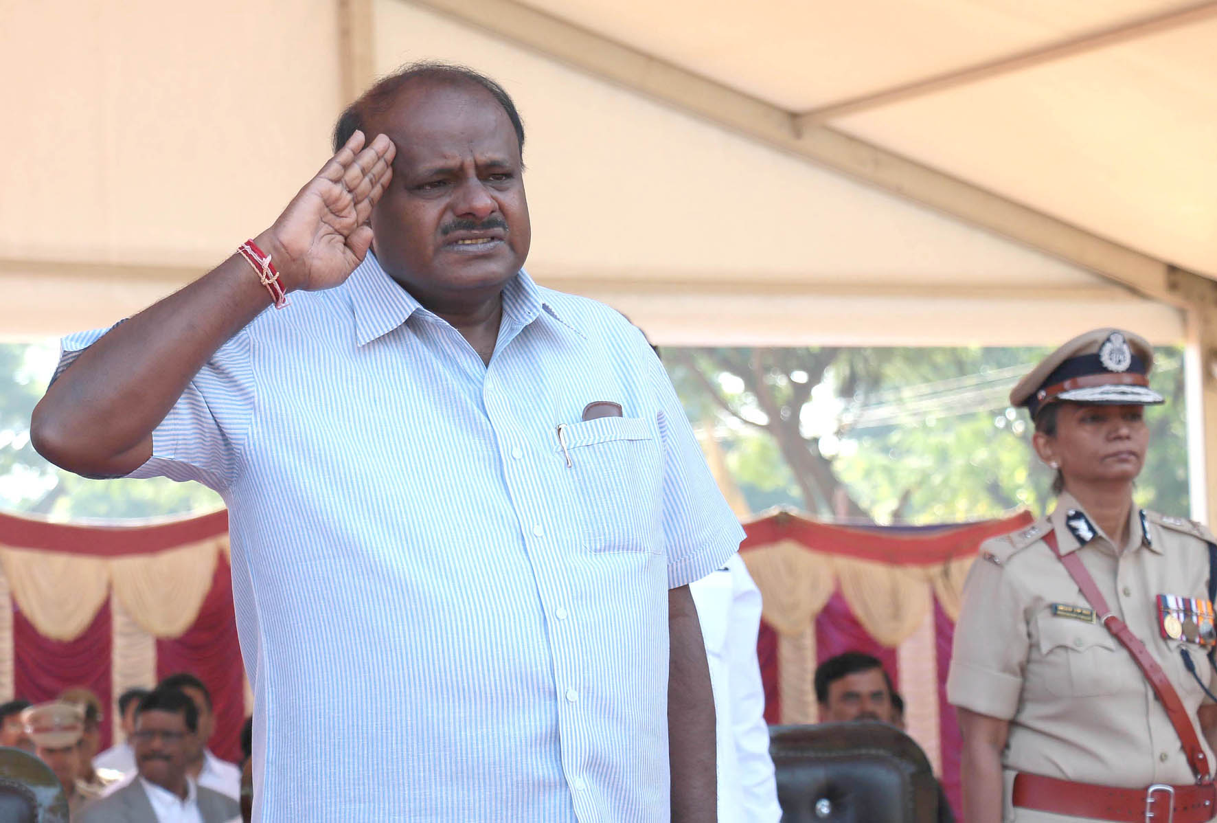 ಗಲಭೆಕೋರರನ್ನು ಮಟ್ಟ ಹಾಕಿ: ಅಧಿಕಾರಿಗಳಿಗೆ ಕುಮಾರಸ್ವಾಮಿ ಸೂಚನೆ