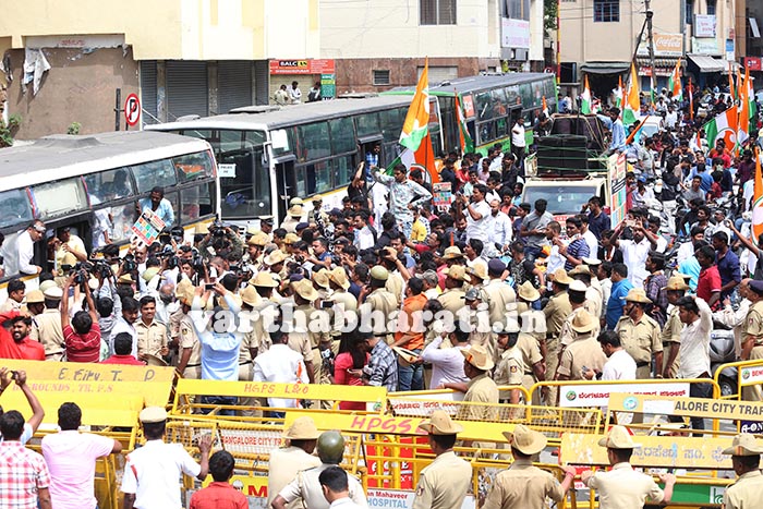 ರಫೇಲ್ ಅವ್ಯವಹಾರ ಆರೋಪ: ಬಿಜೆಪಿ ಕಚೇರಿಗೆ ಮುತ್ತಿಗೆ ಹಾಕಲು ಯುವ ಕಾಂಗ್ರೆಸ್ ಯತ್ನ