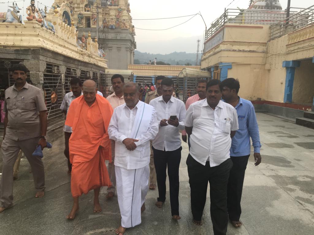 ಹನೂರು: ಮಲೆಮಹದೇಶ್ವರ ಬೆಟ್ಟಕ್ಕೆ ಸಚಿವ ಜಿ.ಟಿ ದೇವೇಗೌಡ ಭೇಟಿ