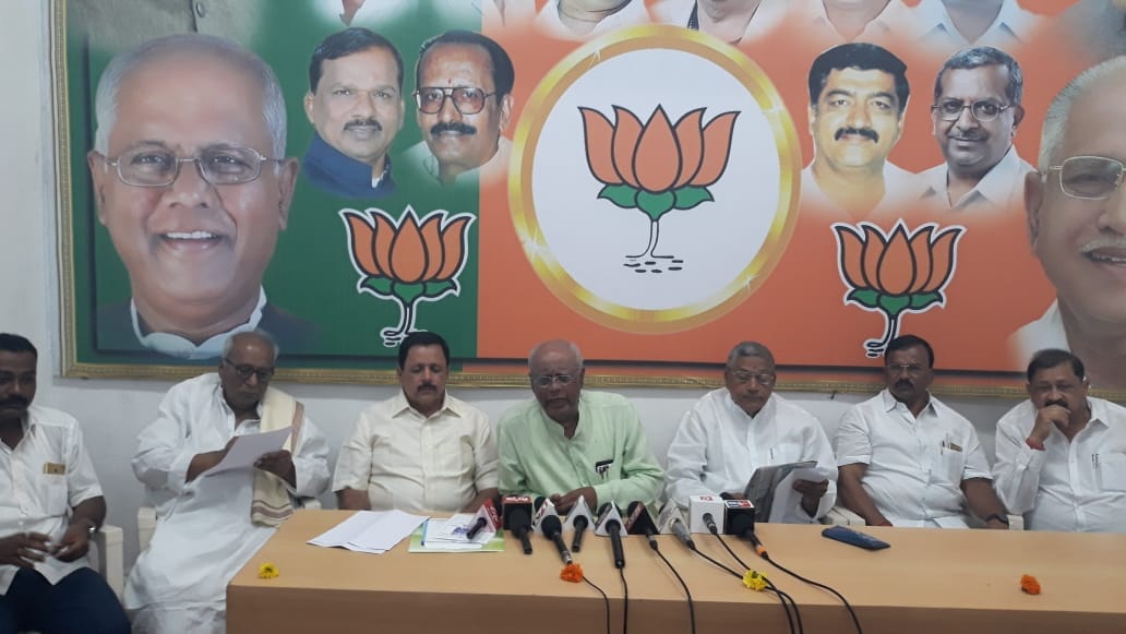 ಟೀಕೆ, ಆರೋಪ ಬಿಟ್ಟು ಅಭಿವೃದ್ಧಿಗೆ ಸಹಕರಿಸಿ: ಶಾಸಕ ಶಿವಶಂಕರಪ್ಪರಿಗೆ ಸಂಸದ ಸಿದ್ದೇಶ್ವರ್ ಸಲಹೆ