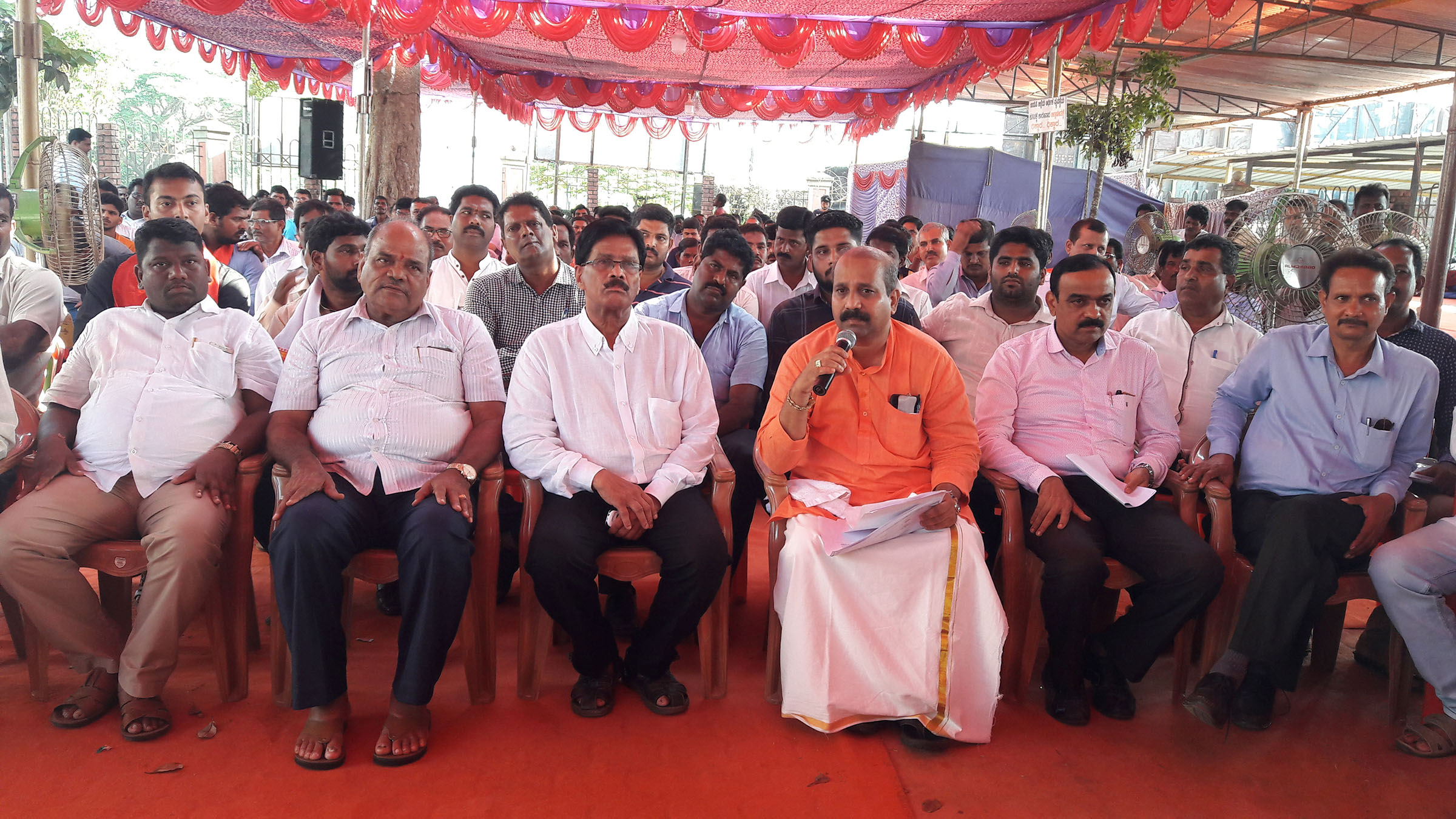 ಜಿಲ್ಲಾಡಳಿತದಿಂದ ಮರಳುಗಾರಿಕೆ ತಡೆಯುವ ಹುನ್ನಾರ: ರಘುಪತಿ ಭಟ್