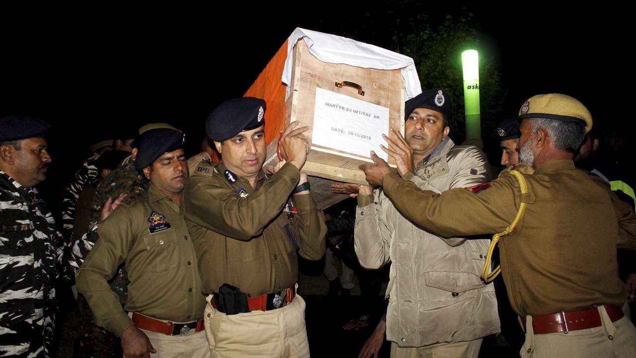 “ಕಾಶ್ಮೀರವನ್ನು ಪ್ರೀತಿಸುತ್ತಿದ್ದ, ವೃದ್ಧ ತಾಯಿಯ ಪ್ರೀತಿಯ ಮಗನನ್ನು ನೀವು ಕೊಂದಿರಿ”