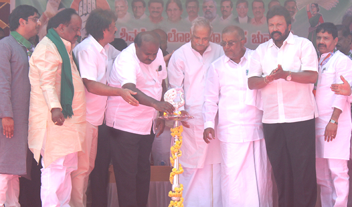 ಸಾಲ ಮನ್ನಾ ಮಾಡಿದ್ದನ್ನು ಬಿಜೆಪಿಯವರು ಸಹಿಸುತ್ತಿಲ್ಲ: ಸಿಎಂ ಕುಮಾರಸ್ವಾಮಿ