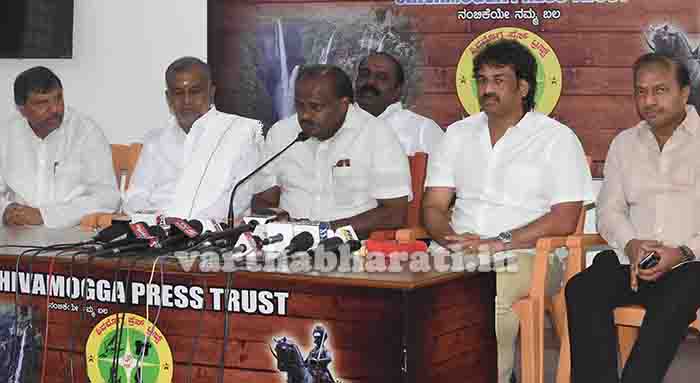 ಅಕ್ರಮ ಆಸ್ತಿ ಉಳಿಸಿಕೊಳ್ಳಲು ಬಿಎಸ್ ವೈ ಏನು ಮಾಡಿದರೆಂಬುದನ್ನು ಯೋಚಿಸಲಿ: ಕುಮಾರಸ್ವಾಮಿ