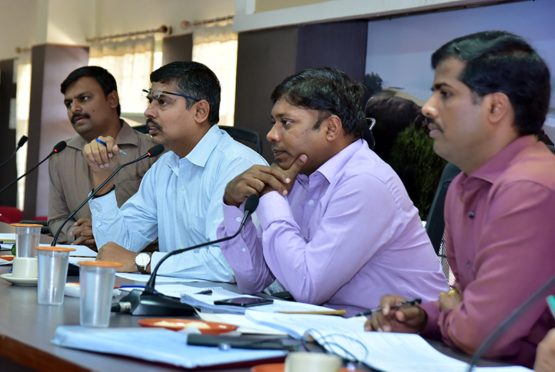 ಯೋಜನೆಗಳ ಅನುಷ್ಠಾನ, ಅಭಿವೃದ್ಧಿಯ ಚಿತ್ರಣ ನೀಡಲು ಪೊನ್ನುರಾಜ್ ಸೂಚನೆ