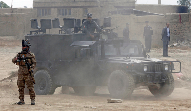 ಜೈಲಿನ ಹೊರಗೆ ಆತ್ಮಹತ್ಯಾ ದಾಳಿ: 6 ಸಾವು