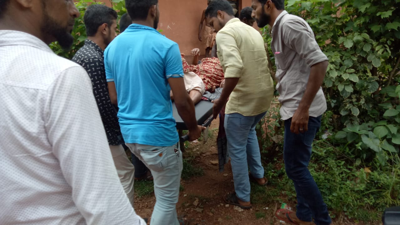 ಪುತ್ತೂರು: ನಿಸ್ಸಾಯಕ ಮಹಿಳೆಗೆ ನೆರವಾದ ಎಸ್‍ಡಿಪಿಐ ಕಾರ್ಯಕರ್ತರು