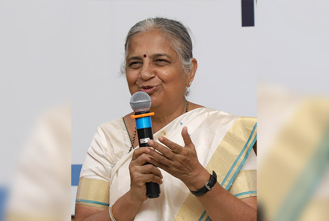 ದಸರಾ ಉದ್ಘಾಟನಾ ಆಹ್ವಾನ ಖುಷಿ ತಂದಿದೆ: ಇನ್ಫೋಸಿಸ್ ಮುಖ್ಯಸ್ಥೆ ಸುಧಾಮೂರ್ತಿ