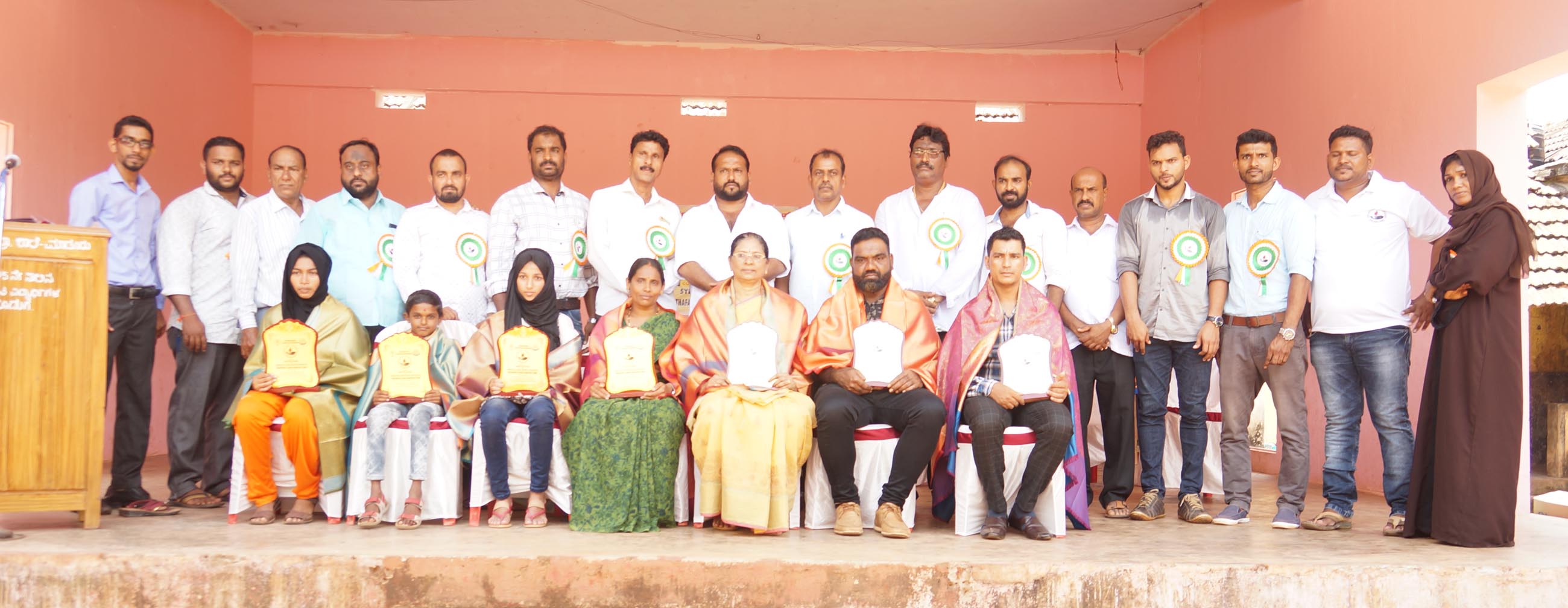 ಮಾಡೂರು: ಮಾಡೂರು ಫ್ರೆಂಡ್ಸ್, ಬ್ಲಡ್ ಡೋನರ್ಸ್ ವತಿಯಿಂದ ರಕ್ತದಾನ ಶಿಬಿರ