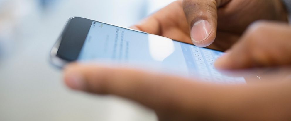 ಅಶ್ಲೀಲ ಸಂದೇಶ ರವಾನಿಸಿ ಐಪಿಎಸ್ ಅಧಿಕಾರಿಯ ಪತ್ನಿಯಿಂದ ಚಪ್ಪಲಿಯೇಟು ತಿಂದ ಬಿಜೆಪಿ ಕಾರ್ಯಕರ್ತ