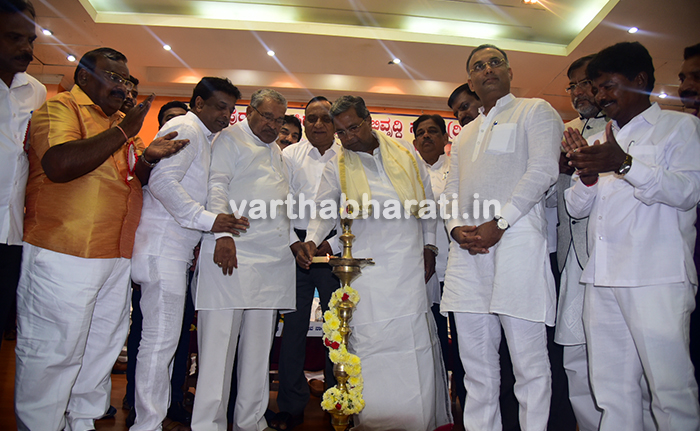 ಸಮಾನತೆ ಇಲ್ಲದ ಧರ್ಮಕ್ಕೆ ನಮ್ಮ ವಿರೋಧ: ಮಾಜಿ ಸಿಎಂ ಸಿದ್ದರಾಮಯ್ಯ