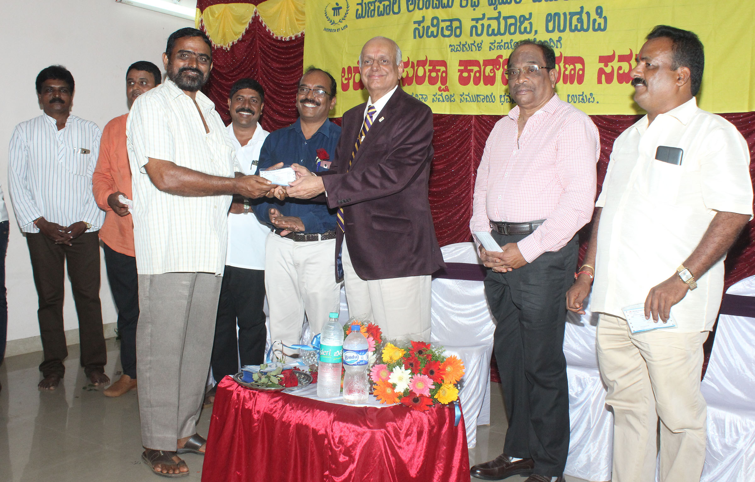 ಸವಿತಾ ಸಮಾಜಕ್ಕೆ 500 ಆರೋಗ್ಯ ಕಾರ್ಡ್ ವಿತರಣೆಗೆ ಕ್ರಮ: ಡಾ.ಎಚ್.ಎಸ್.ಬಲ್ಲಾಳ್