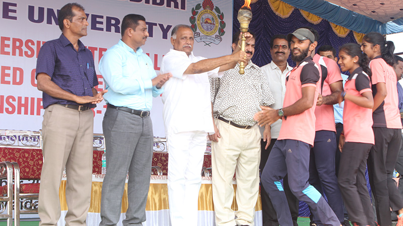 ಮಂಗಳೂರು ವಿ.ವಿ. ಕ್ರೀಡಾಕೂಟಕ್ಕೆ ಚಾಲನೆ