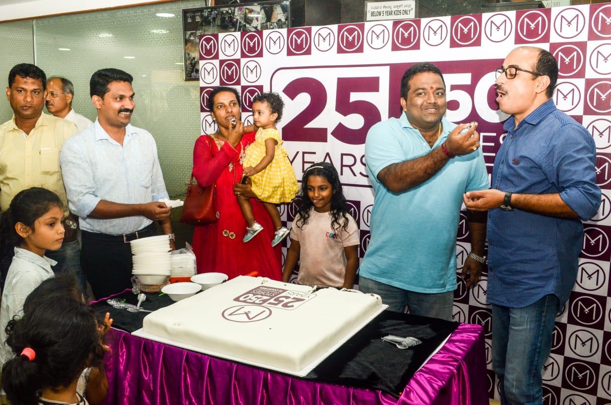 ​ಮಂಗಳೂರು: ಮಲಬಾರ್ ಗೋಲ್ಡ್ ಆ್ಯಂಡ್ ಡೈಮಂಡ್ಸ್‌ನಿಂದ 25ನೇ ವರ್ಷಾಚರಣೆ