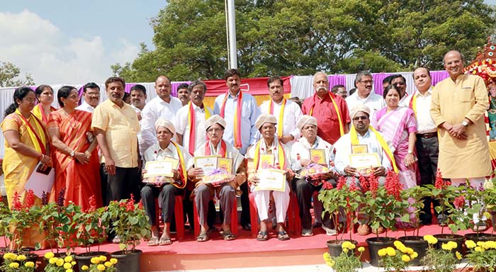 ವೈವಿಧ್ಯತೆಯಲ್ಲಿ ಏಕತೆಗೆ ಬೆಳಗಾವಿ ಜಿಲ್ಲೆ ಸಾಕ್ಷಿ: ಸಚಿವ ರಮೇಶ್ ಜಾರಕಿಹೊಳಿ