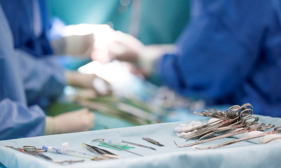 ಬೆಂಗಳೂರು: ವಿಶ್ವದಲ್ಲೇ ಪ್ರಥಮ ಬಾರಿಗೆ 8 ತಿಂಗಳ ಎಳೆಗೂಸಿಗೆ ಎಎಡಿ ಶಸ್ತ್ರಚಿಕಿತ್ಸೆ