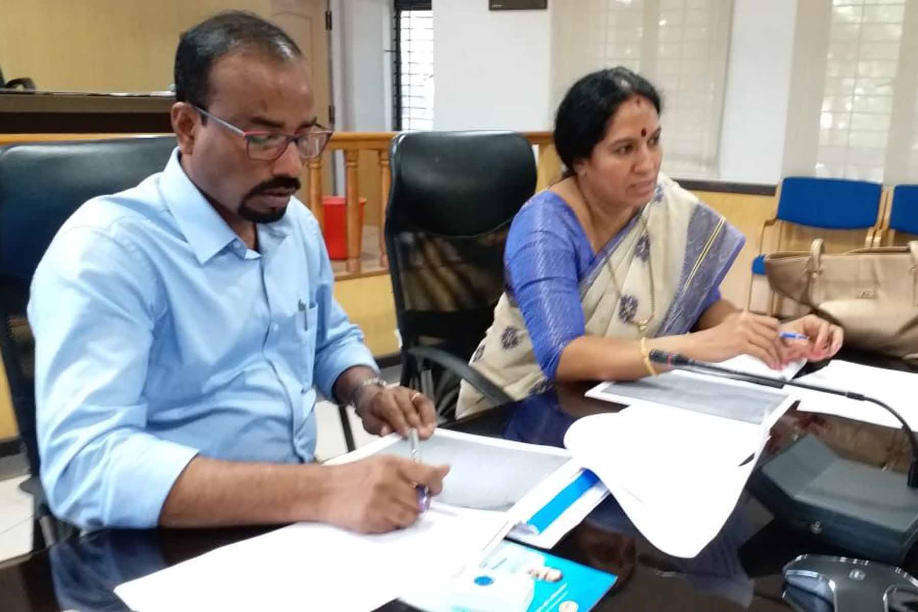 ಹಳೆ ವಿದ್ಯಾರ್ಥಿ ಸಂಘಗಳ ಮೂಲಕ ಸರ್ಕಾರಿ ಶಾಲೆಗಳ ಅಭಿವೃದ್ಧಿಗೆ ಯೋಜನೆ: ಅನಿತಾ ತೊರವಿ