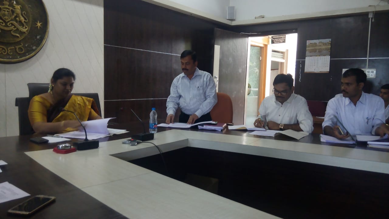 ದಾವಣಗೆರೆ: ಶಾಲೆಯಿಂದ ಹೊರಗುಳಿದ ಮಕ್ಕಳ ಸಮೀಕ್ಷೆ ನಡೆಸಲು ಎಡಿಸಿ ಸೂಚನೆ