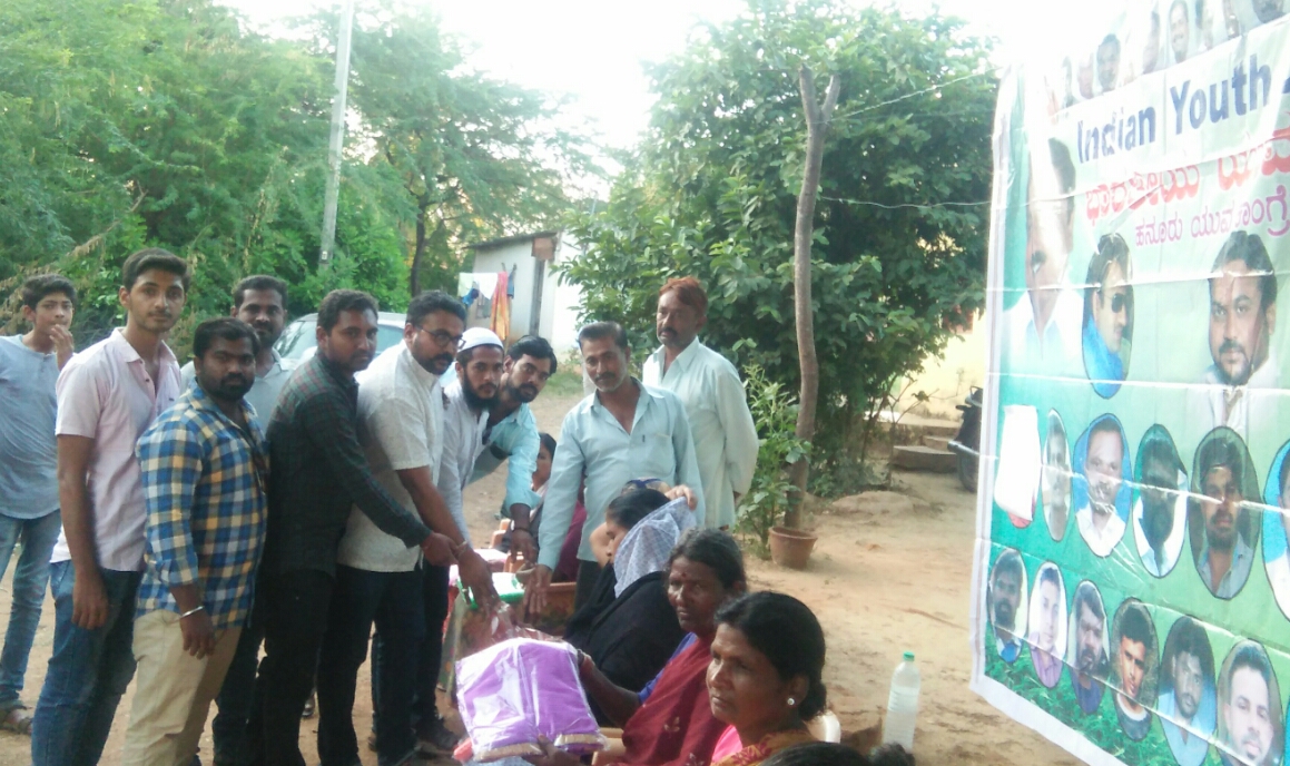 ಹನೂರು: ಇಂದಿರಾ ಗಾಂಧಿ ಜನ್ಮದಿನ ಆಚರಣೆ