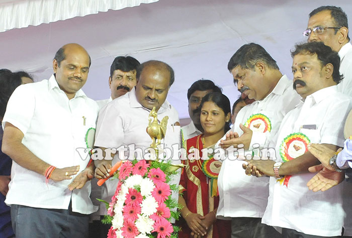 ಸಮ್ಮಿಶ್ರ ಸರಕಾರದ ಜನಪರ ಯೋಜನೆ ಬಗ್ಗೆ ಬಿಜೆಪಿಗೆ ಅಸೂಯೆ: ಕುಮಾರಸ್ವಾಮಿ