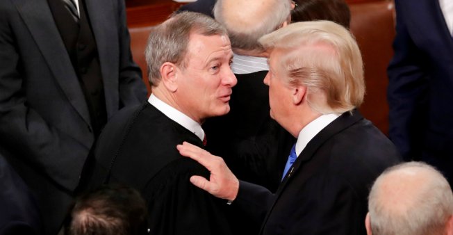 ಸುಪ್ರೀಂ ಕೋರ್ಟ್ ನ್ಯಾಯಾಧೀಶರ ಜೊತೆ ಘರ್ಷಣೆಗಿಳಿದ ಟ್ರಂಪ್!