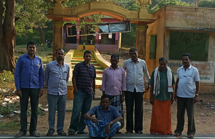 ಹನೂರು: ನಾಗಮಣಿ ಎಂದು ವಂಚಿಸಿ ಮಾರಾಟಕ್ಕೆ ಯತ್ನ; ಆರೋಪಿ ಬಂಧನ