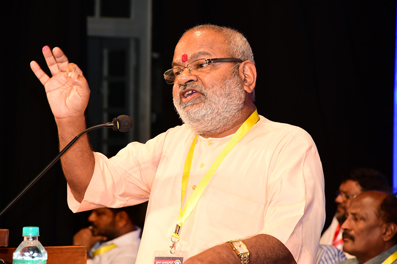 ಇಸ್ಲಾಮಿನಲ್ಲಿ ಆತಂಕವಾದವಿಲ್ಲ, ಆದರ್ಶವಾದವಿದೆ: ಸ್ವಾಮಿ ಲಕ್ಷ್ಮೀ ಶಂಕರಾಚಾರ್ಯ